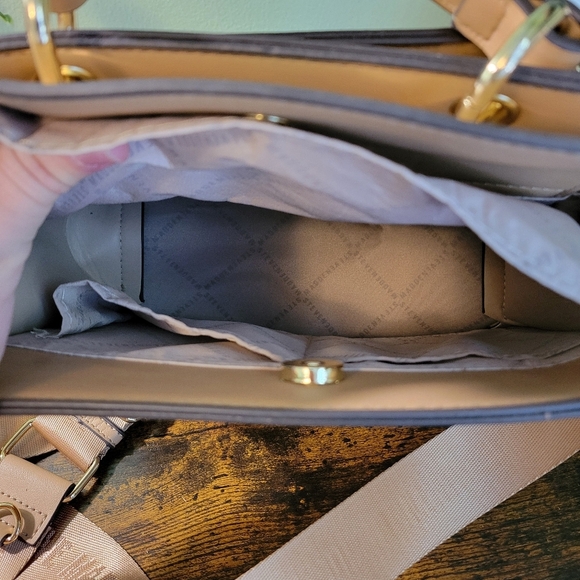 Steve Madden Beige Crossbody Messenger Bag Preowned - Picture 4 of 11